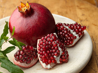 Romancing the Pomegranate: An Ode to My Favorite Holiday Fruit